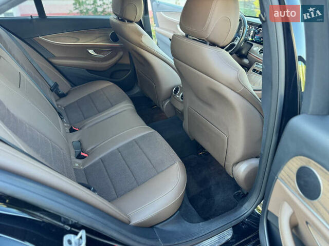 Черный Мерседес Е-Класс, объемом двигателя 2 л и пробегом 107 тыс. км за 45500 $, фото 29 на Automoto.ua