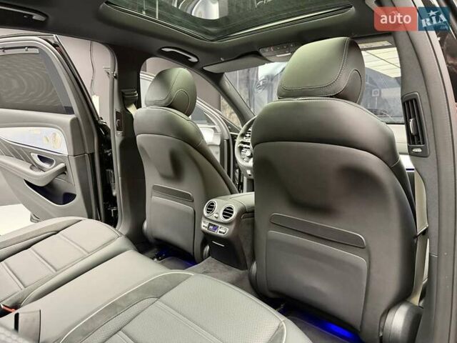 Черный Мерседес Е-Класс, объемом двигателя 4 л и пробегом 47 тыс. км за 113900 $, фото 51 на Automoto.ua