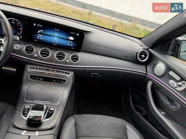 Чорний Мерседес Е-Клас, об'ємом двигуна 1.95 л та пробігом 44 тис. км за 55500 $, фото 55 на Automoto.ua