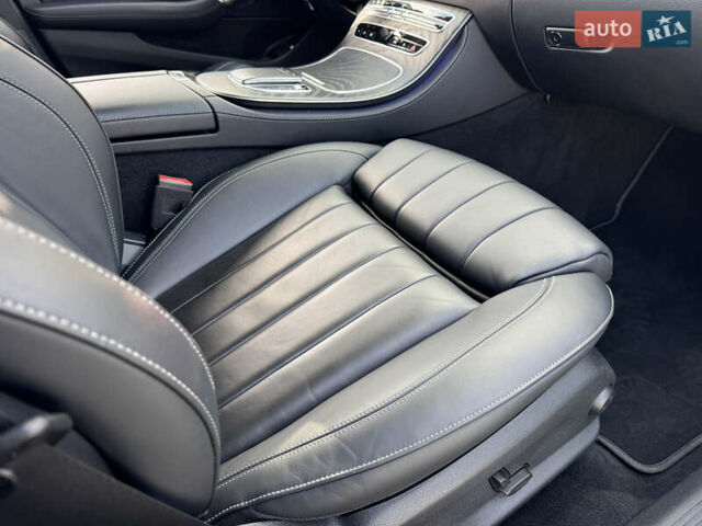 Черный Мерседес Е-Класс, объемом двигателя 2.93 л и пробегом 153 тыс. км за 51999 $, фото 41 на Automoto.ua