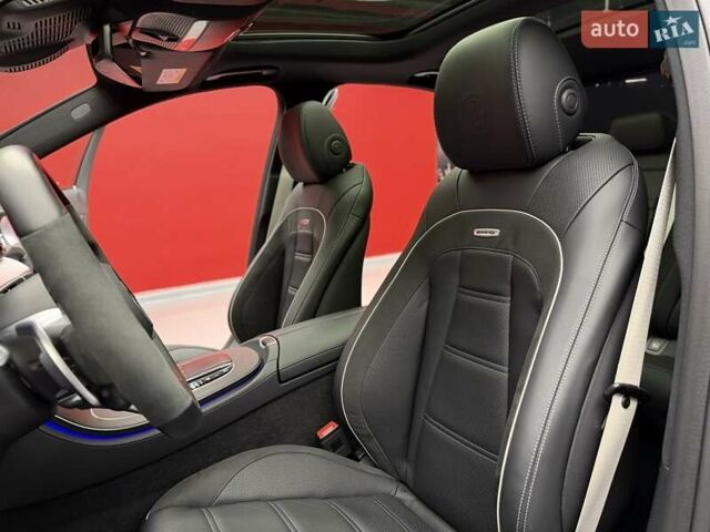 Черный Мерседес Е-Класс, объемом двигателя 4 л и пробегом 47 тыс. км за 113900 $, фото 27 на Automoto.ua