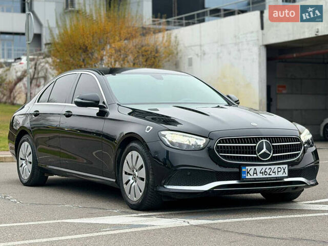 Чорний Мерседес Е-Клас, об'ємом двигуна 1.95 л та пробігом 40 тис. км за 43900 $, фото 2 на Automoto.ua