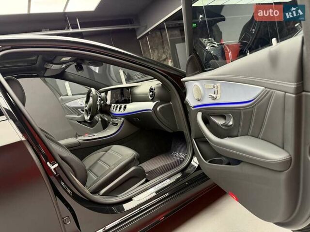 Черный Мерседес Е-Класс, объемом двигателя 4 л и пробегом 47 тыс. км за 113900 $, фото 54 на Automoto.ua