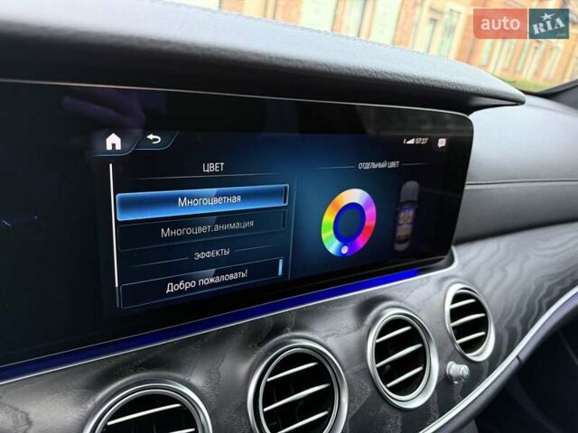 Черный Мерседес Е-Класс, объемом двигателя 1.9 л и пробегом 44 тыс. км за 55800 $, фото 53 на Automoto.ua