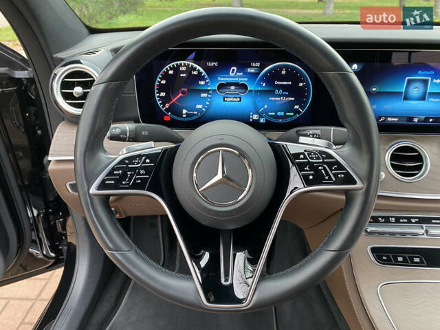 Черный Мерседес Е-Класс, объемом двигателя 2 л и пробегом 71 тыс. км за 53700 $, фото 35 на Automoto.ua