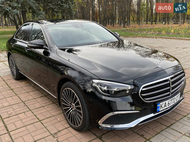 Черный Мерседес Е-Класс, объемом двигателя 2 л и пробегом 71 тыс. км за 53700 $, фото 6 на Automoto.ua