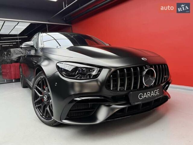 Черный Мерседес Е-Класс, объемом двигателя 4 л и пробегом 47 тыс. км за 113900 $, фото 7 на Automoto.ua