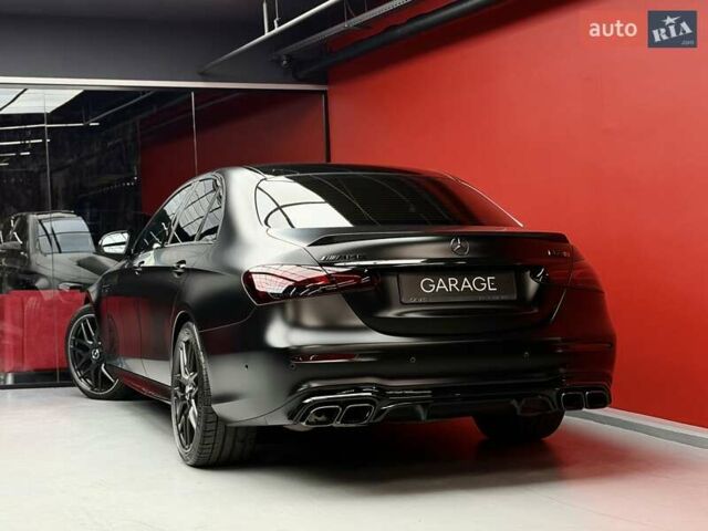 Черный Мерседес Е-Класс, объемом двигателя 4 л и пробегом 47 тыс. км за 113900 $, фото 20 на Automoto.ua