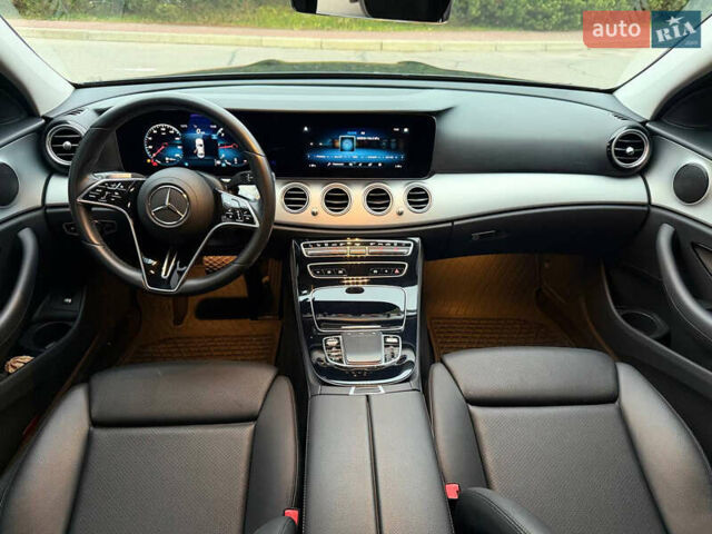 Чорний Мерседес Е-Клас, об'ємом двигуна 1.95 л та пробігом 40 тис. км за 43900 $, фото 12 на Automoto.ua