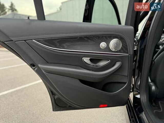 Чорний Мерседес Е-Клас, об'ємом двигуна 1.95 л та пробігом 44 тис. км за 55500 $, фото 50 на Automoto.ua