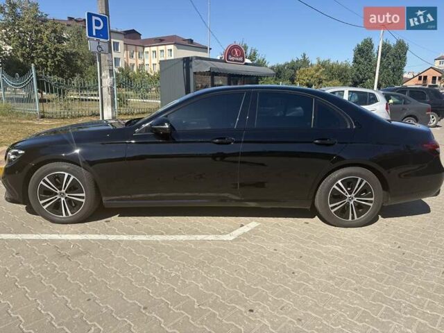 Черный Мерседес Е-Класс, объемом двигателя 1.95 л и пробегом 101 тыс. км за 52999 $, фото 3 на Automoto.ua