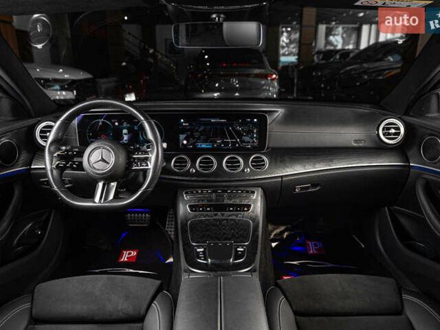 Чорний Мерседес Е-Клас, об'ємом двигуна 1.99 л та пробігом 31 тис. км за 51500 $, фото 43 на Automoto.ua