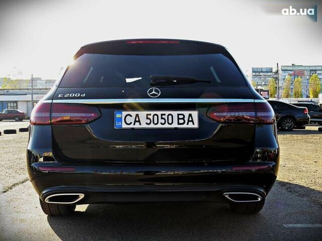 Чорний Мерседес Е-Клас, об'ємом двигуна 1.6 л та пробігом 62 тис. км за 36000 $, фото 3 на Automoto.ua