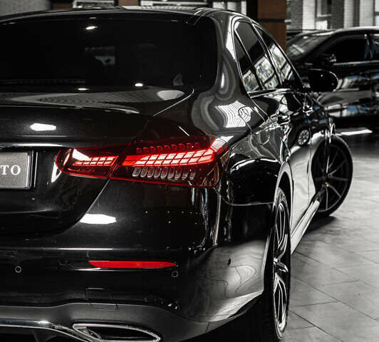 Чорний Мерседес Е-Клас, об'ємом двигуна 1.99 л та пробігом 31 тис. км за 51500 $, фото 64 на Automoto.ua