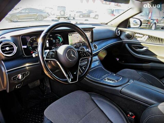 Чорний Мерседес Е-Клас, об'ємом двигуна 1.6 л та пробігом 62 тис. км за 36000 $, фото 10 на Automoto.ua