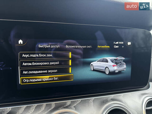 Черный Мерседес Е-Класс, объемом двигателя 2 л и пробегом 70 тыс. км за 51999 $, фото 17 на Automoto.ua