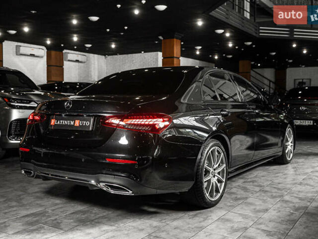 Чорний Мерседес Е-Клас, об'ємом двигуна 1.99 л та пробігом 31 тис. км за 51500 $, фото 8 на Automoto.ua