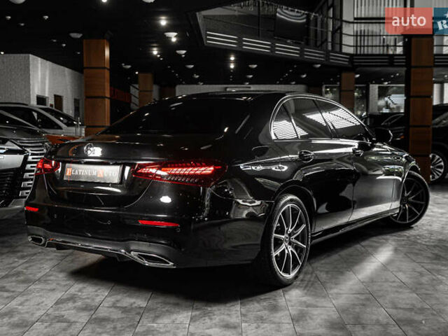 Чорний Мерседес Е-Клас, об'ємом двигуна 1.99 л та пробігом 31 тис. км за 51500 $, фото 60 на Automoto.ua