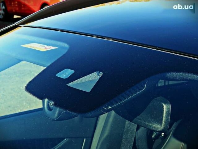 Чорний Мерседес Е-Клас, об'ємом двигуна 1.6 л та пробігом 62 тис. км за 36000 $, фото 9 на Automoto.ua