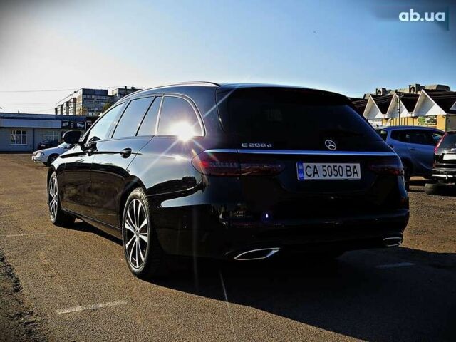 Чорний Мерседес Е-Клас, об'ємом двигуна 1.6 л та пробігом 62 тис. км за 36000 $, фото 4 на Automoto.ua