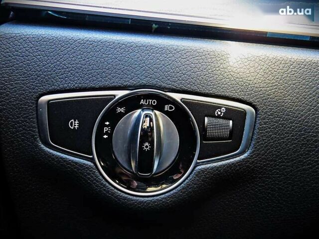 Чорний Мерседес Е-Клас, об'ємом двигуна 1.6 л та пробігом 62 тис. км за 36000 $, фото 15 на Automoto.ua