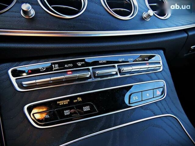 Чорний Мерседес Е-Клас, об'ємом двигуна 1.6 л та пробігом 62 тис. км за 36000 $, фото 20 на Automoto.ua