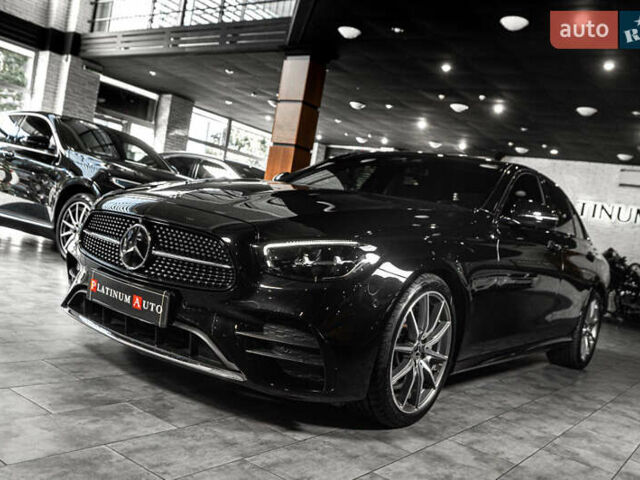 Чорний Мерседес Е-Клас, об'ємом двигуна 1.99 л та пробігом 31 тис. км за 51500 $, фото 3 на Automoto.ua