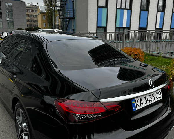 Черный Мерседес Е-Класс, объемом двигателя 2 л и пробегом 70 тыс. км за 51999 $, фото 8 на Automoto.ua