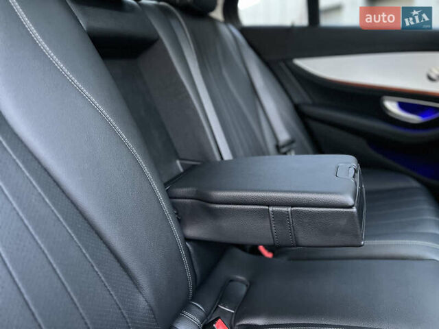Черный Мерседес Е-Класс, объемом двигателя 1.95 л и пробегом 160 тыс. км за 45900 $, фото 75 на Automoto.ua