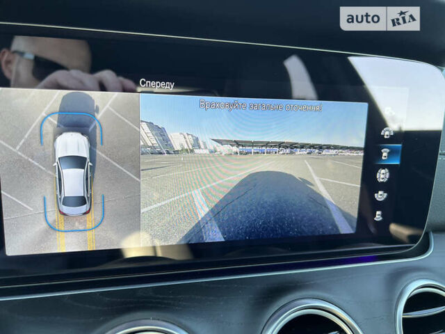 Черный Мерседес Е-Класс, объемом двигателя 1.9 л и пробегом 14 тыс. км за 74000 $, фото 33 на Automoto.ua