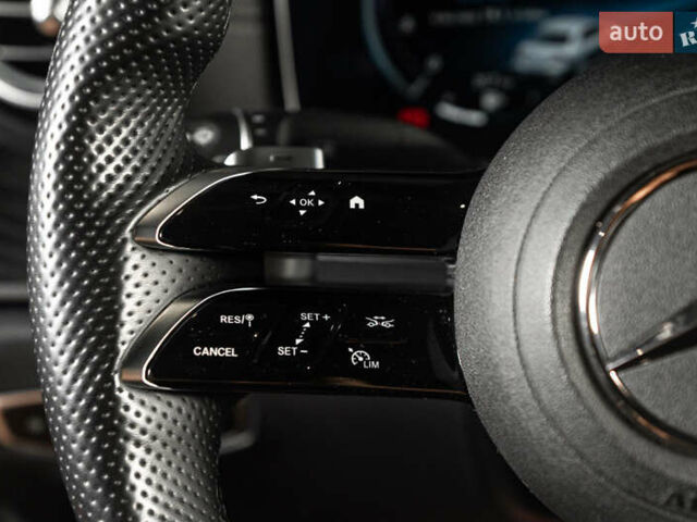 Чорний Мерседес Е-Клас, об'ємом двигуна 1.99 л та пробігом 31 тис. км за 51500 $, фото 28 на Automoto.ua