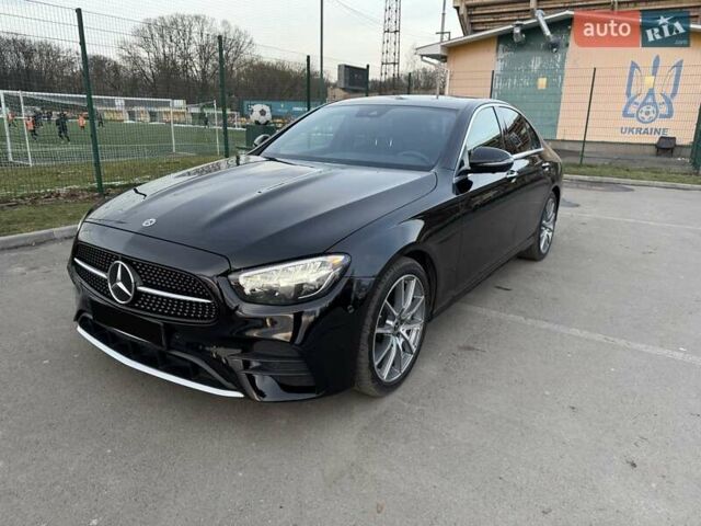 Черный Мерседес Е-Класс, объемом двигателя 1.99 л и пробегом 83 тыс. км за 46000 $, фото 2 на Automoto.ua
