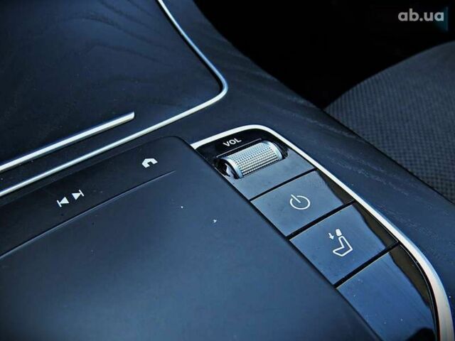 Чорний Мерседес Е-Клас, об'ємом двигуна 1.6 л та пробігом 62 тис. км за 36000 $, фото 24 на Automoto.ua