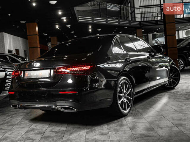 Чорний Мерседес Е-Клас, об'ємом двигуна 1.99 л та пробігом 31 тис. км за 51500 $, фото 61 на Automoto.ua