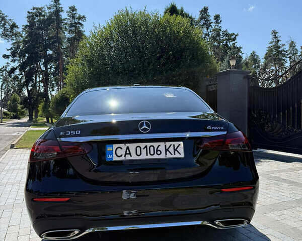 Чорний Мерседес Е-Клас, об'ємом двигуна 2 л та пробігом 19 тис. км за 62000 $, фото 4 на Automoto.ua