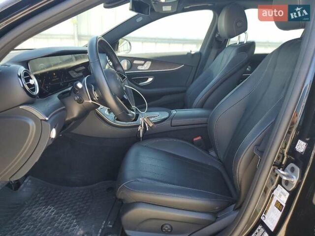 Черный Мерседес Е-Класс, объемом двигателя 1.99 л и пробегом 20 тыс. км за 21000 $, фото 6 на Automoto.ua