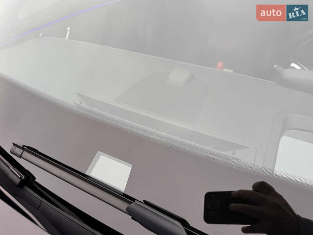 Черный Мерседес Е-Класс, объемом двигателя 2 л и пробегом 42 тыс. км за 102000 $, фото 16 на Automoto.ua