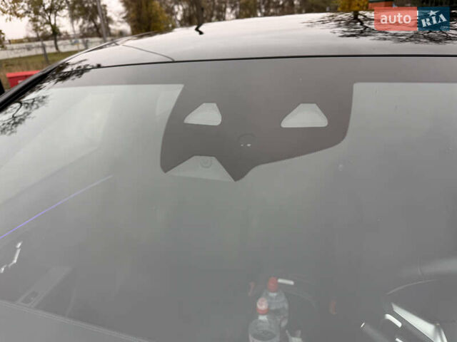 Черный Мерседес Е-Класс, объемом двигателя 2 л и пробегом 42 тыс. км за 102000 $, фото 15 на Automoto.ua