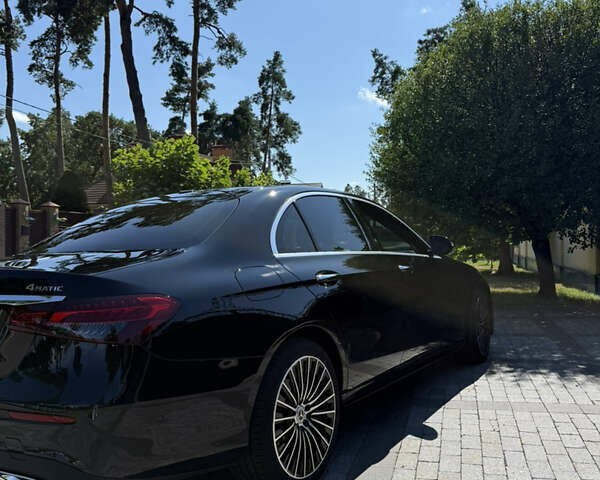 Чорний Мерседес Е-Клас, об'ємом двигуна 2 л та пробігом 19 тис. км за 62000 $, фото 5 на Automoto.ua