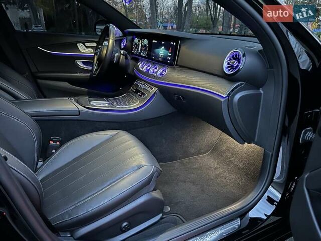 Черный Мерседес Е-Класс, объемом двигателя 1.99 л и пробегом 10 тыс. км за 58000 $, фото 33 на Automoto.ua