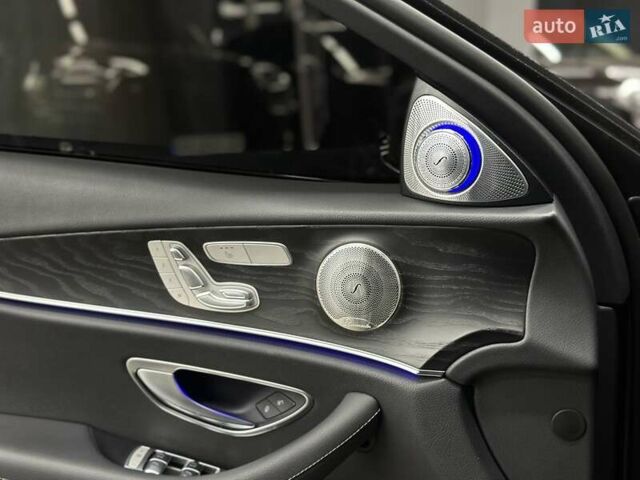 Черный Мерседес Е-Класс, объемом двигателя 1.99 л и пробегом 10 тыс. км за 58000 $, фото 50 на Automoto.ua