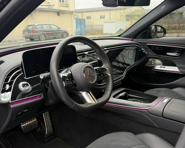 Чорний Мерседес Е-Клас, об'ємом двигуна 2 л та пробігом 25 тис. км за 87500 $, фото 25 на Automoto.ua