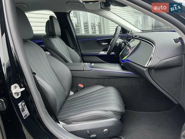 Чорний Мерседес Е-Клас, об'ємом двигуна 1.99 л та пробігом 1 тис. км за 84500 $, фото 28 на Automoto.ua