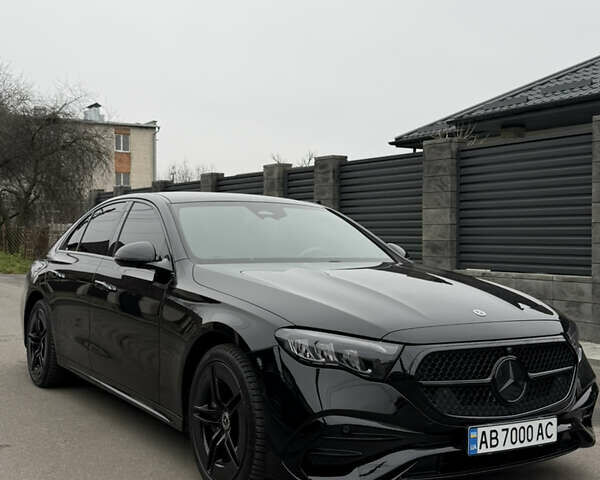 Чорний Мерседес Е-Клас, об'ємом двигуна 2 л та пробігом 25 тис. км за 87500 $, фото 33 на Automoto.ua