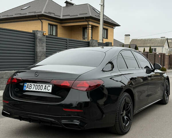 Чорний Мерседес Е-Клас, об'ємом двигуна 2 л та пробігом 25 тис. км за 87500 $, фото 32 на Automoto.ua