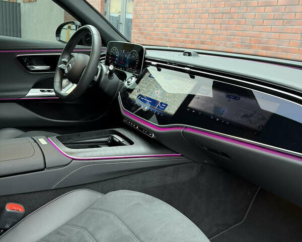 Чорний Мерседес Е-Клас, об'ємом двигуна 2 л та пробігом 25 тис. км за 87500 $, фото 14 на Automoto.ua