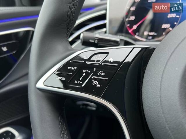 Чорний Мерседес Е-Клас, об'ємом двигуна 1.99 л та пробігом 1 тис. км за 84500 $, фото 32 на Automoto.ua