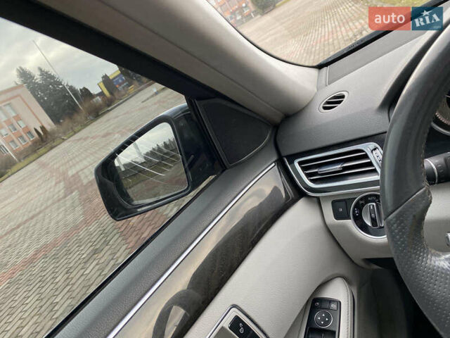 Мерседес Е-Класс 2013 в Млынове на Automoto.ua Черный Мерседес Е-Класс, объемом двигателя 2.14 л и пробегом 431 тыс. км за 19999 $, фото 3 на Automoto.ua