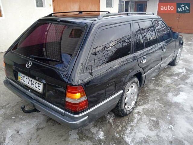 Чорний Мерседес Е-Клас, об'ємом двигуна 2.5 л та пробігом 494 тис. км за 3000 $, фото 3 на Automoto.ua