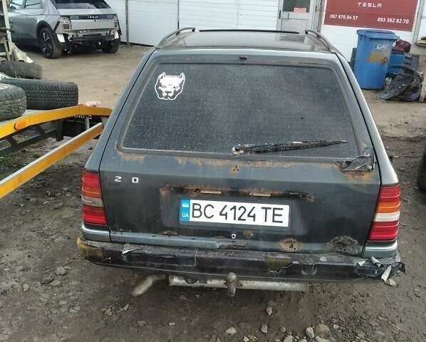 Чорний Мерседес Е-Клас, об'ємом двигуна 2 л та пробігом 511 тис. км за 1200 $, фото 3 на Automoto.ua